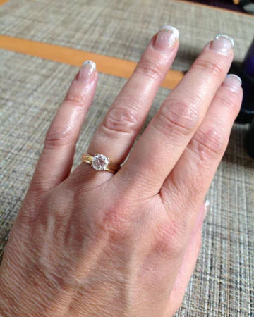 <h2>Words from Women Who Fell in Love</h2>