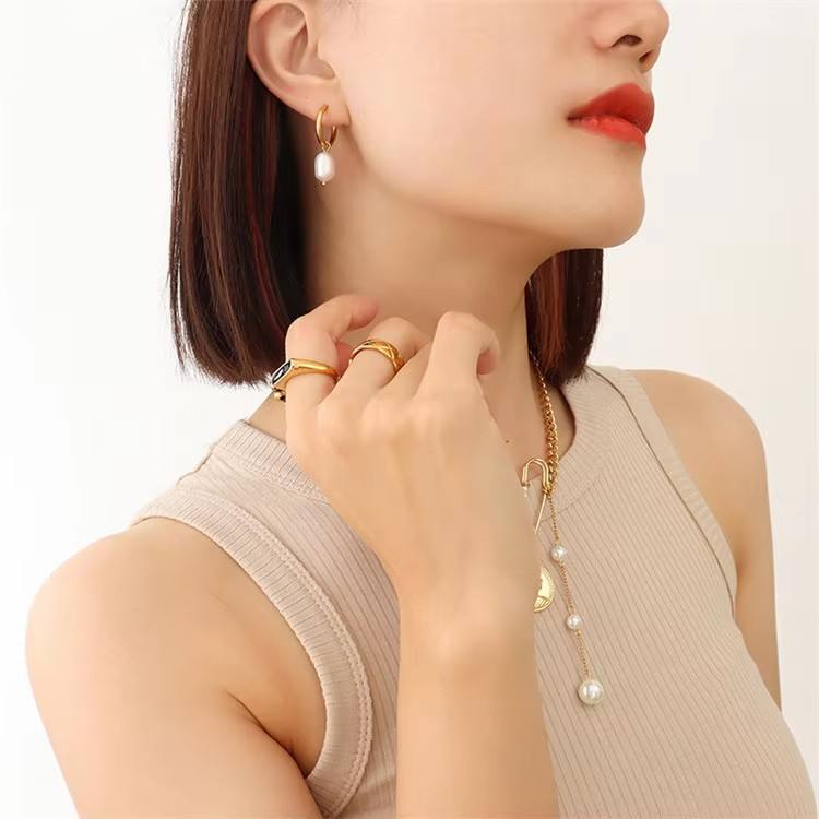 Baroque Pearl Drop Earrings
