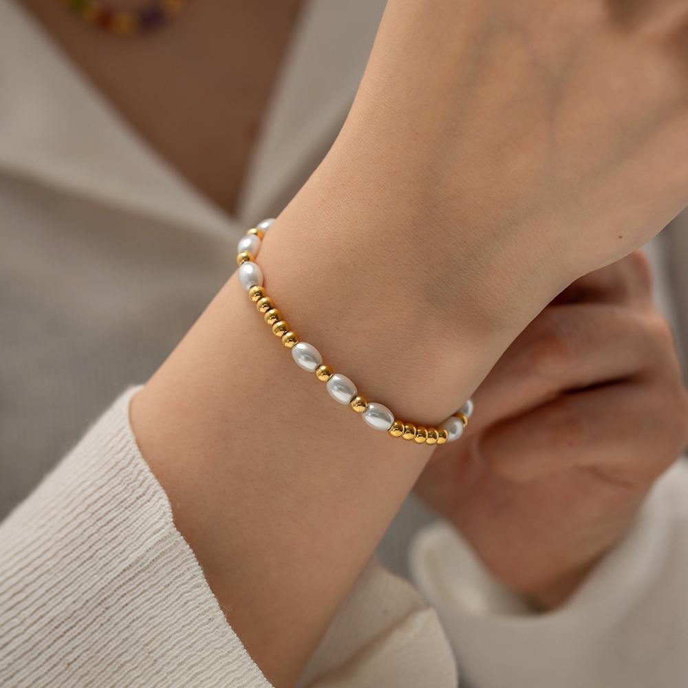Geometric Pearl Bead Bracelet
