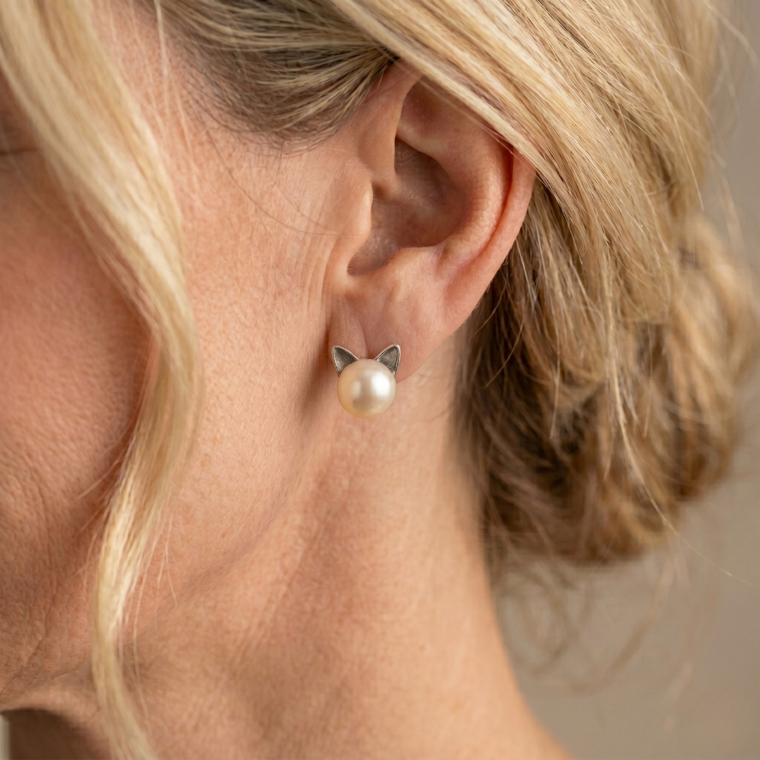 Sterling Silver Cat Pearl Stud Earrings